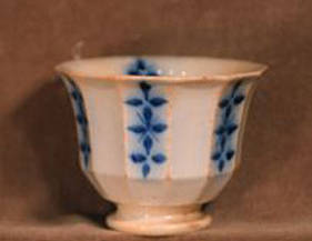 Porcelain cup