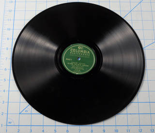Thirteen inch shellac disc