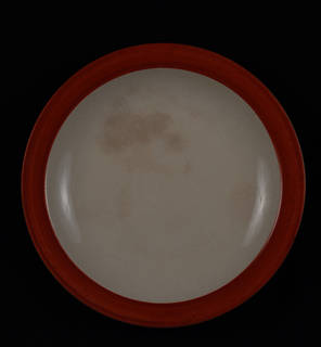 Stained porcelain plate
